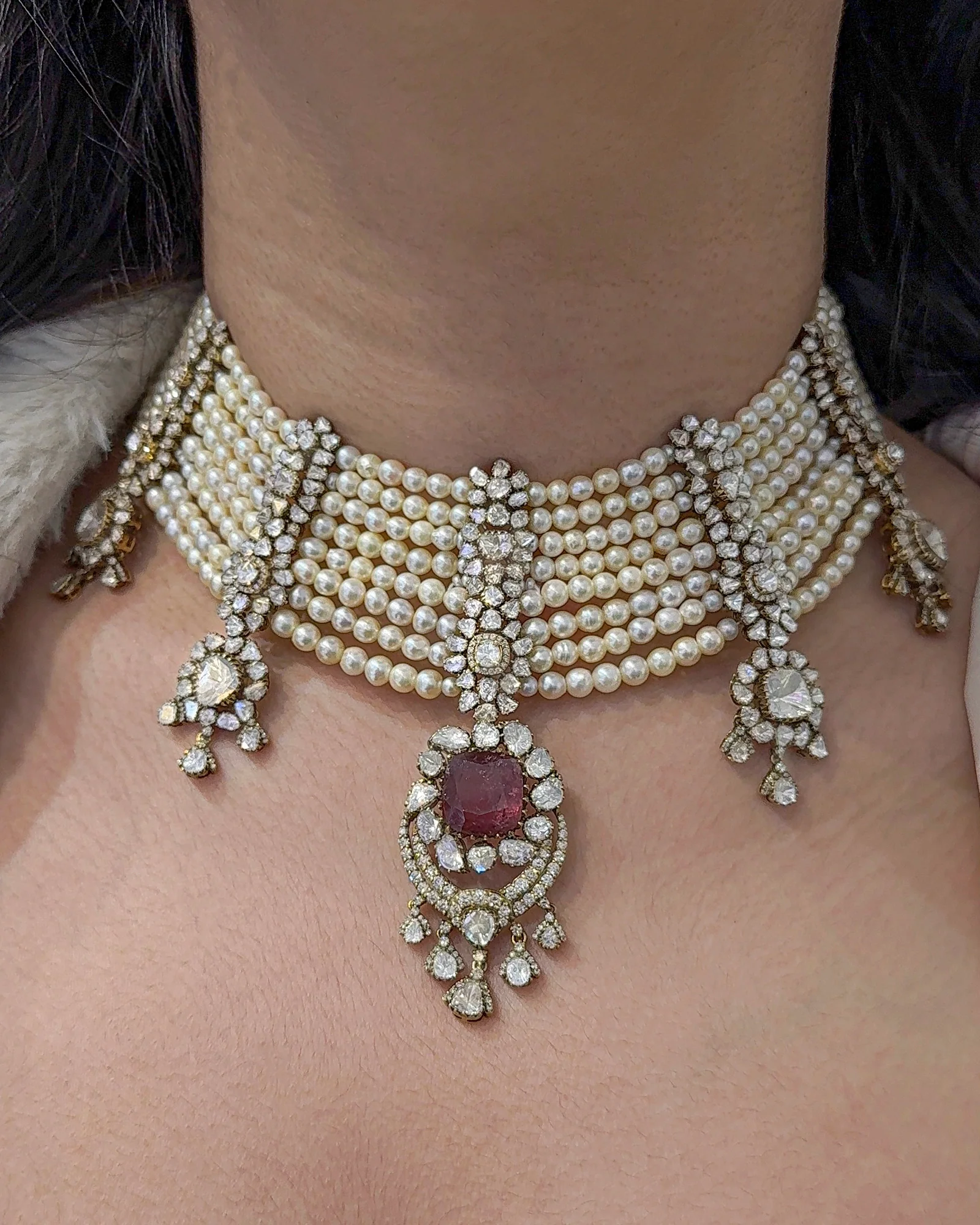 Bombay Raj Necklace - Image 4