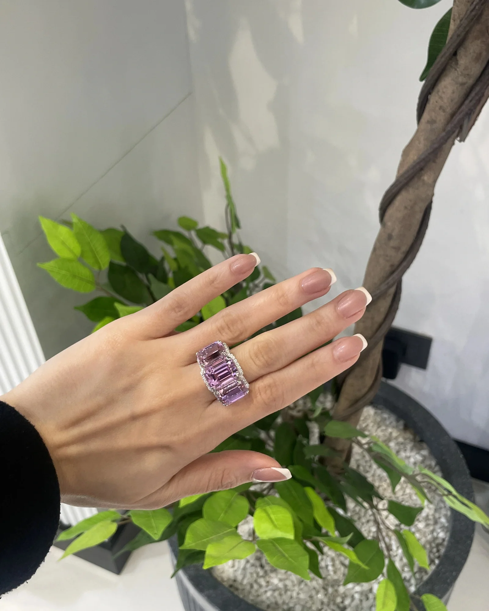 Crown Kunzite Ring - Image 4
