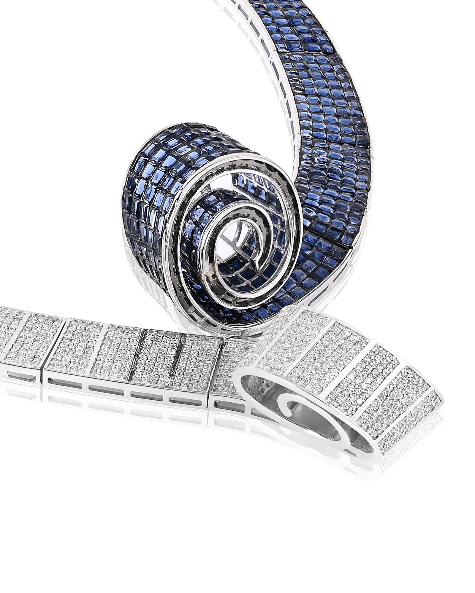 Embrace the Swirl Necklace - Image 3