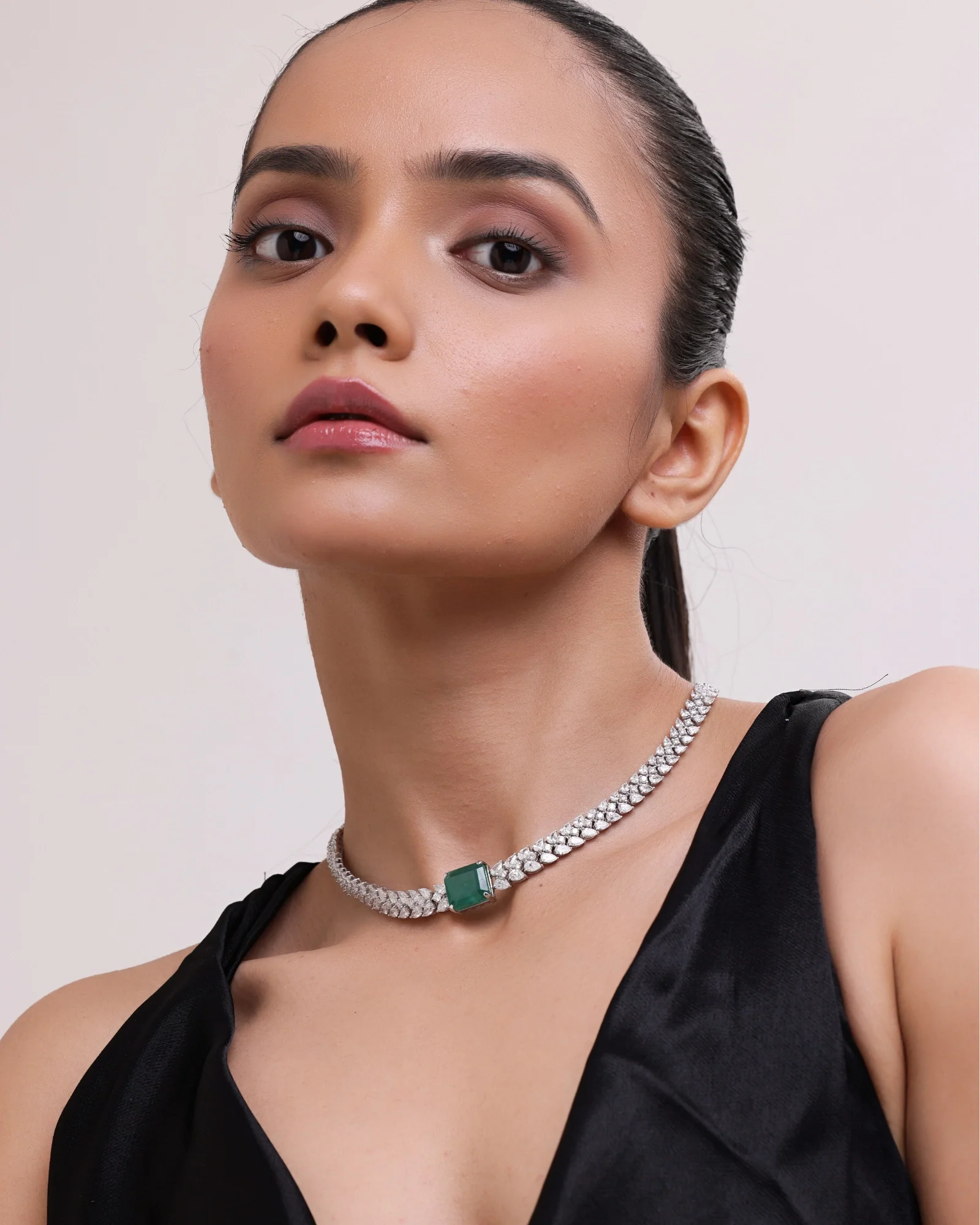 Emerald Chokehold Necklace - Image 2