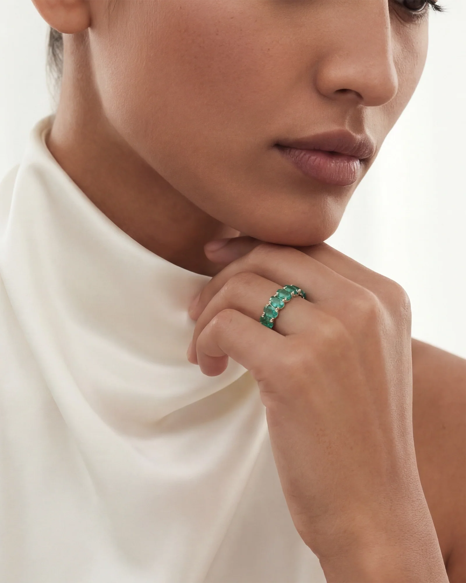 Emerald Edge Ring - Image 2