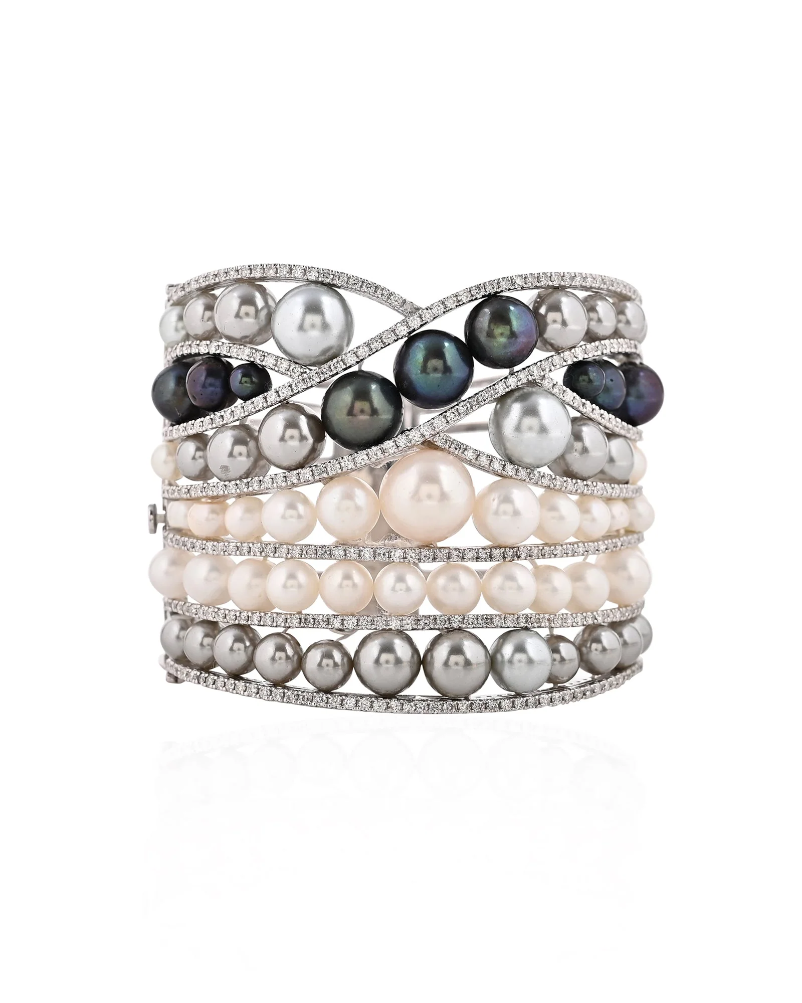 Pearls Crossover Bracelet