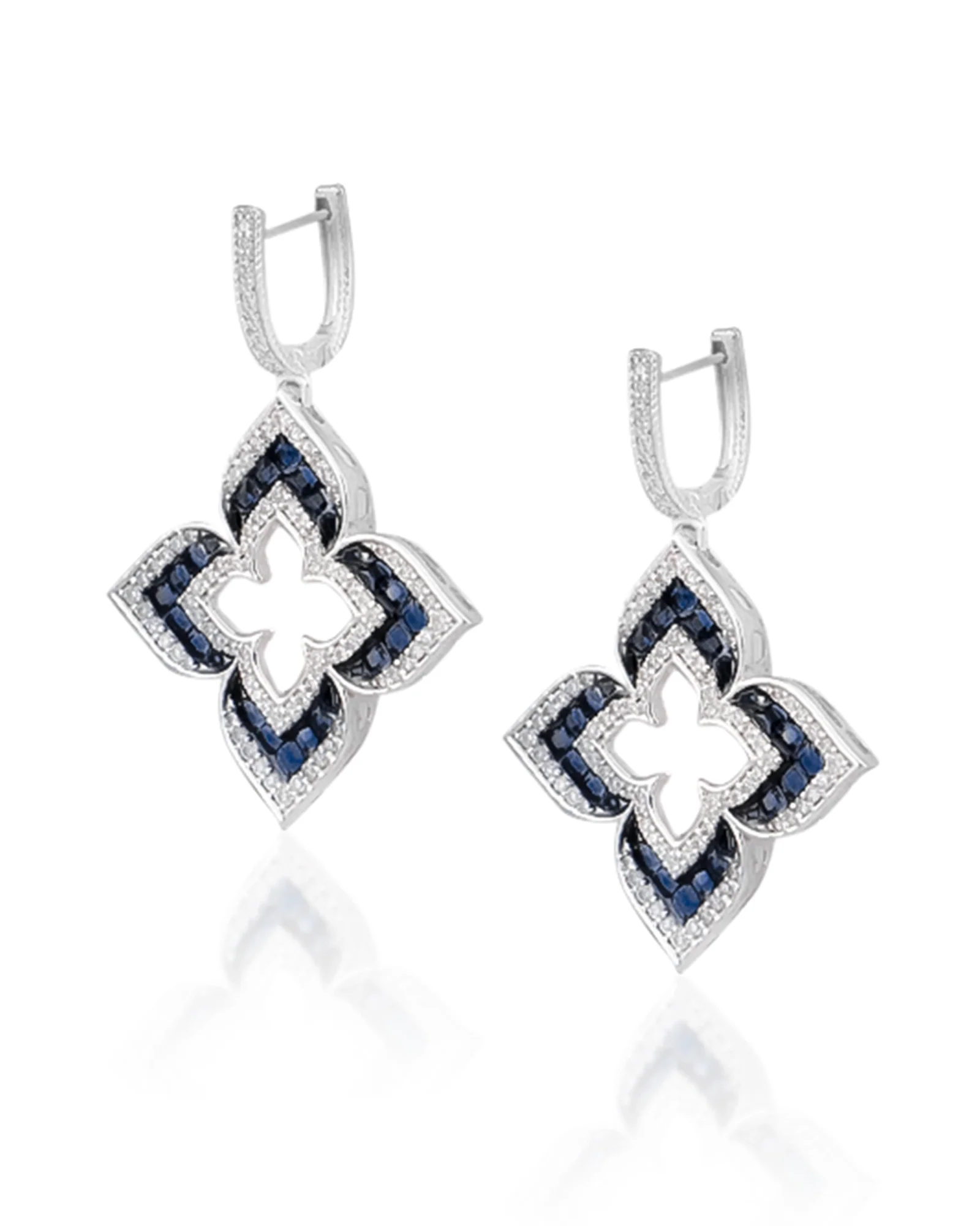 Midnight Clover Earrings - Image 3