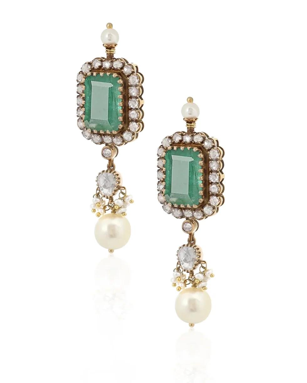 Noor Jahan Emerald Earrings - Image 3