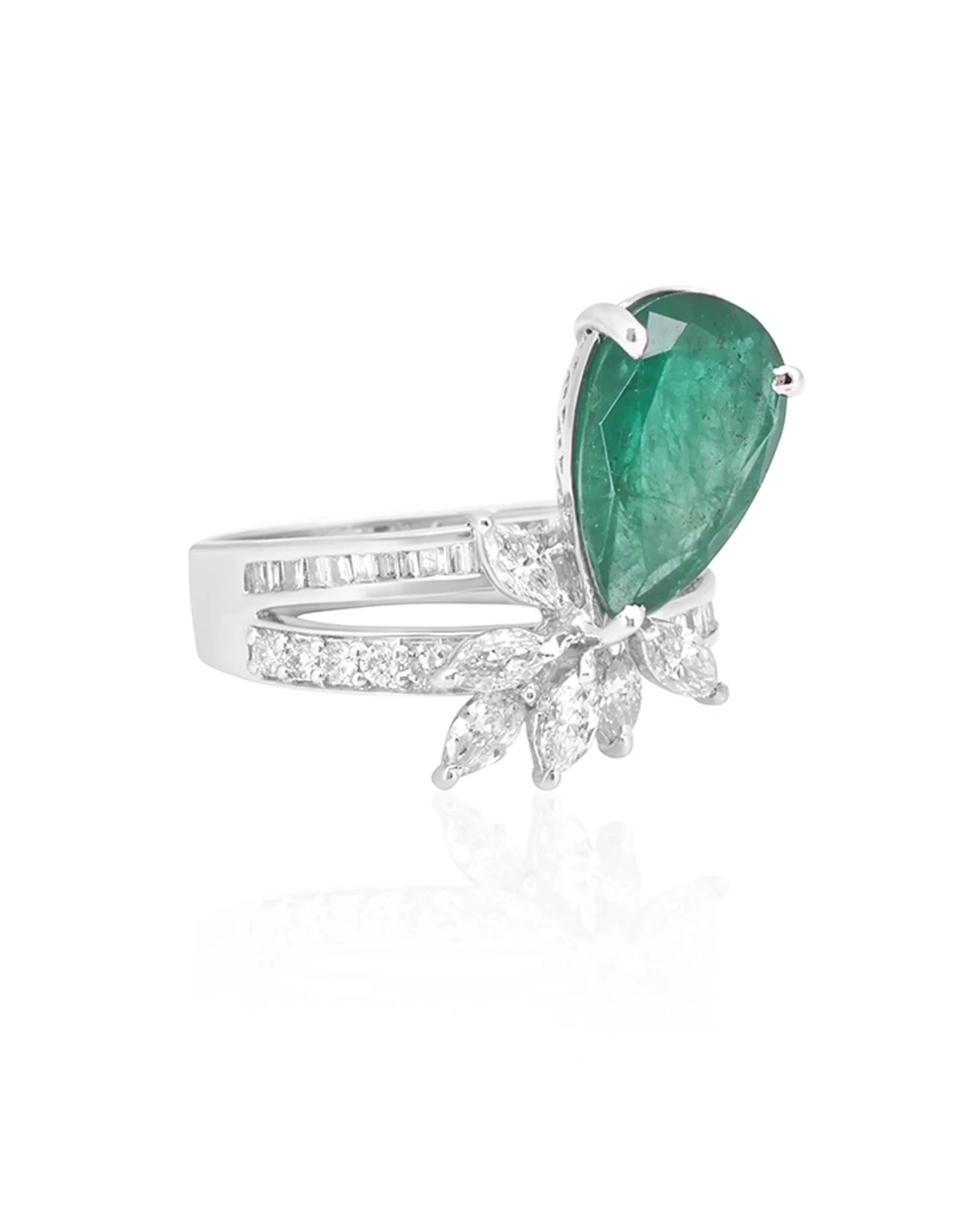 Stargazer Emerald Ring - Image 3