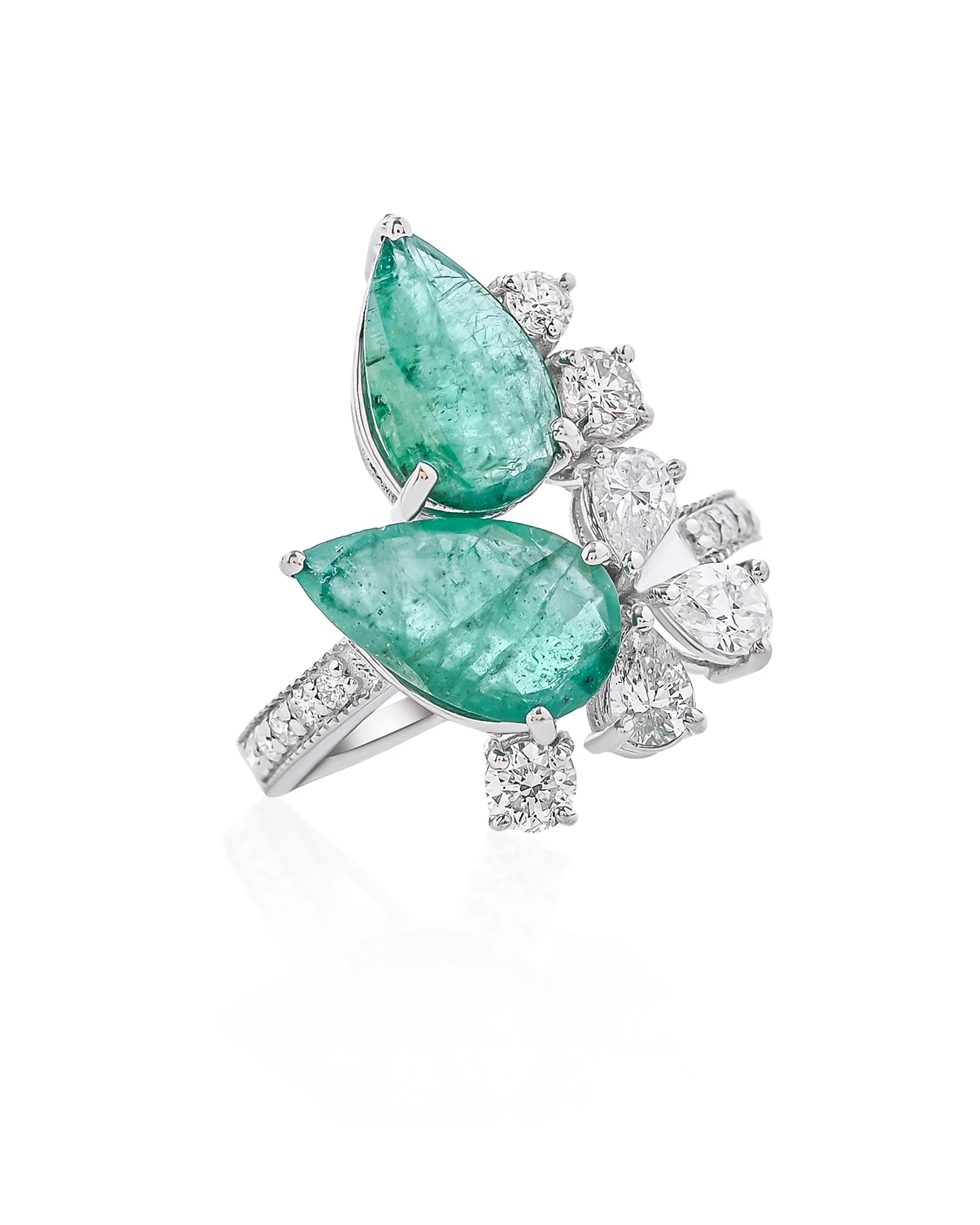 The Emerald Act Ring - Image 2