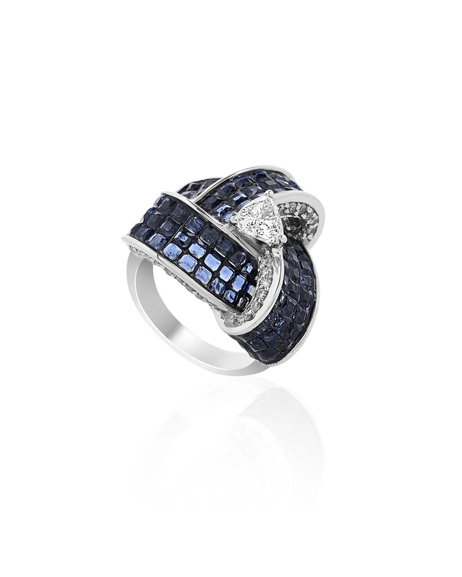 Trilliant Treasure Ring - Image 3